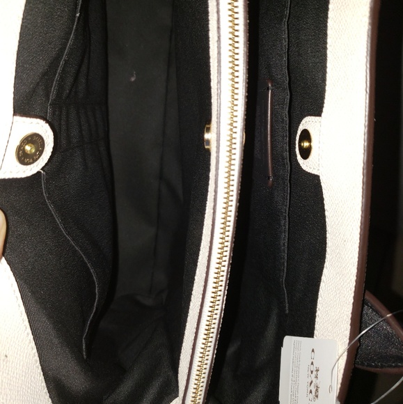 SOLD💕NWT Coach - Picture 5 of 7